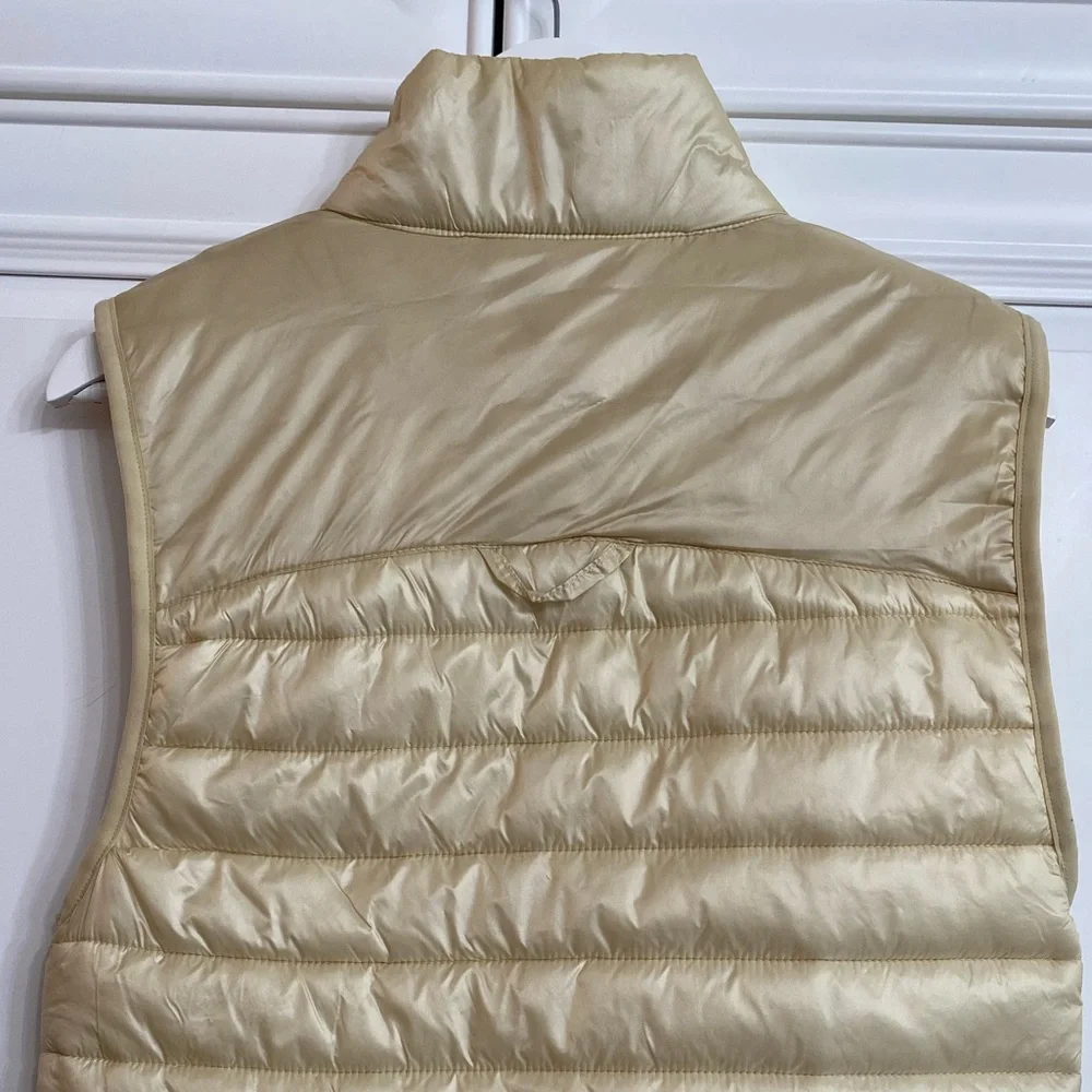 Joy Lab Women’s Sz XS Lightweight Puffer Vest Cream Zip Up Zippered Pockets - Picture 10 of 14